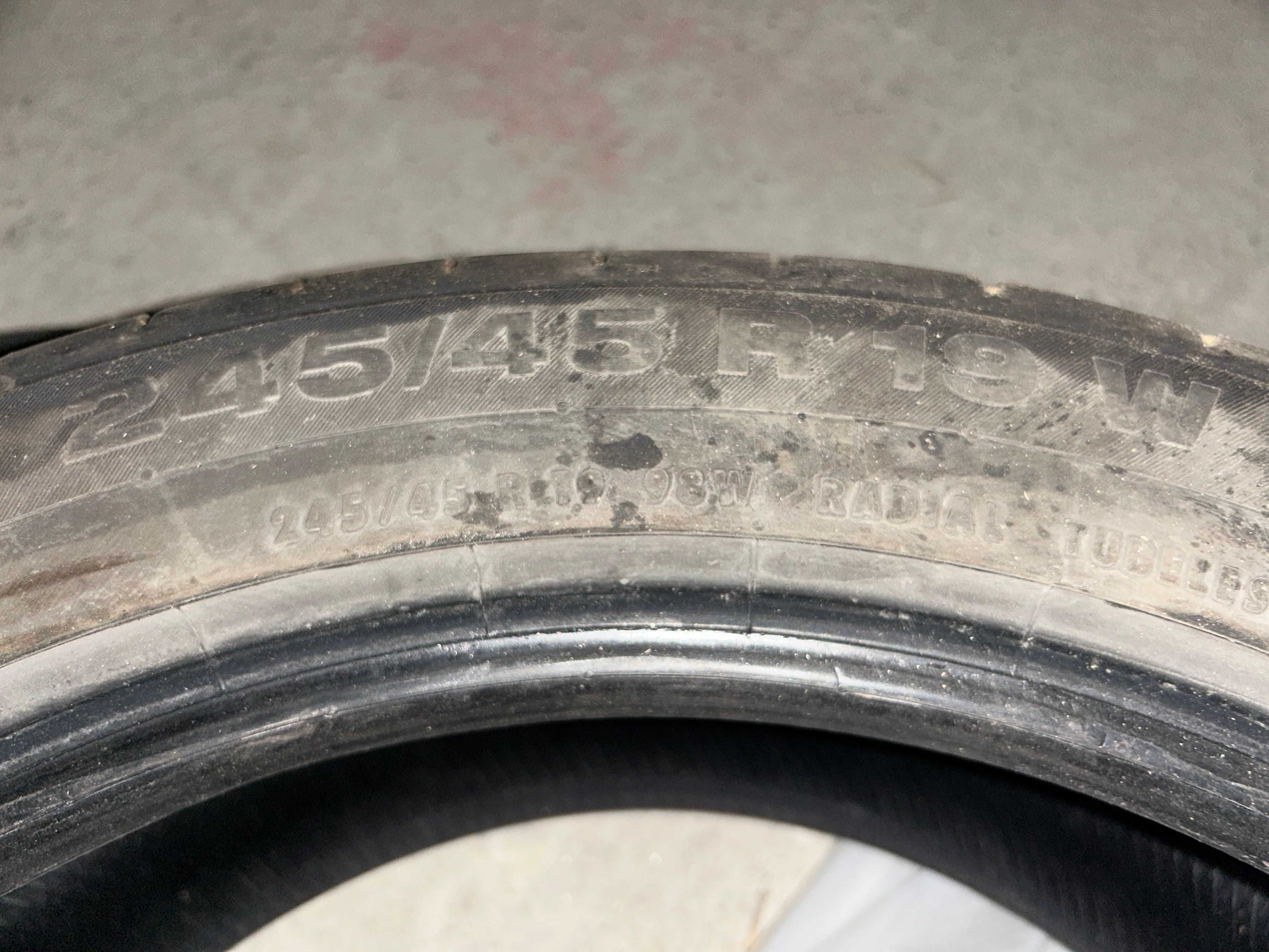 Използвани летни гуми Континентал 245/45 R19 W, на 2 сезона, 30 000 км