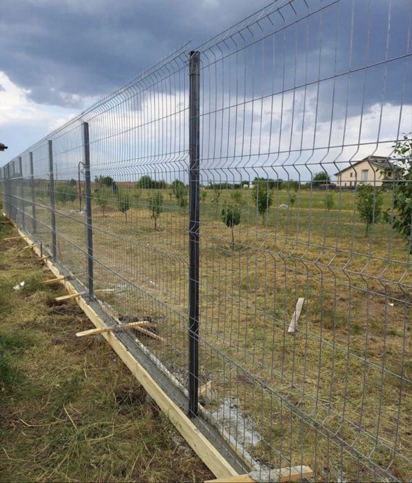 Vand garduri din plasa bordurata