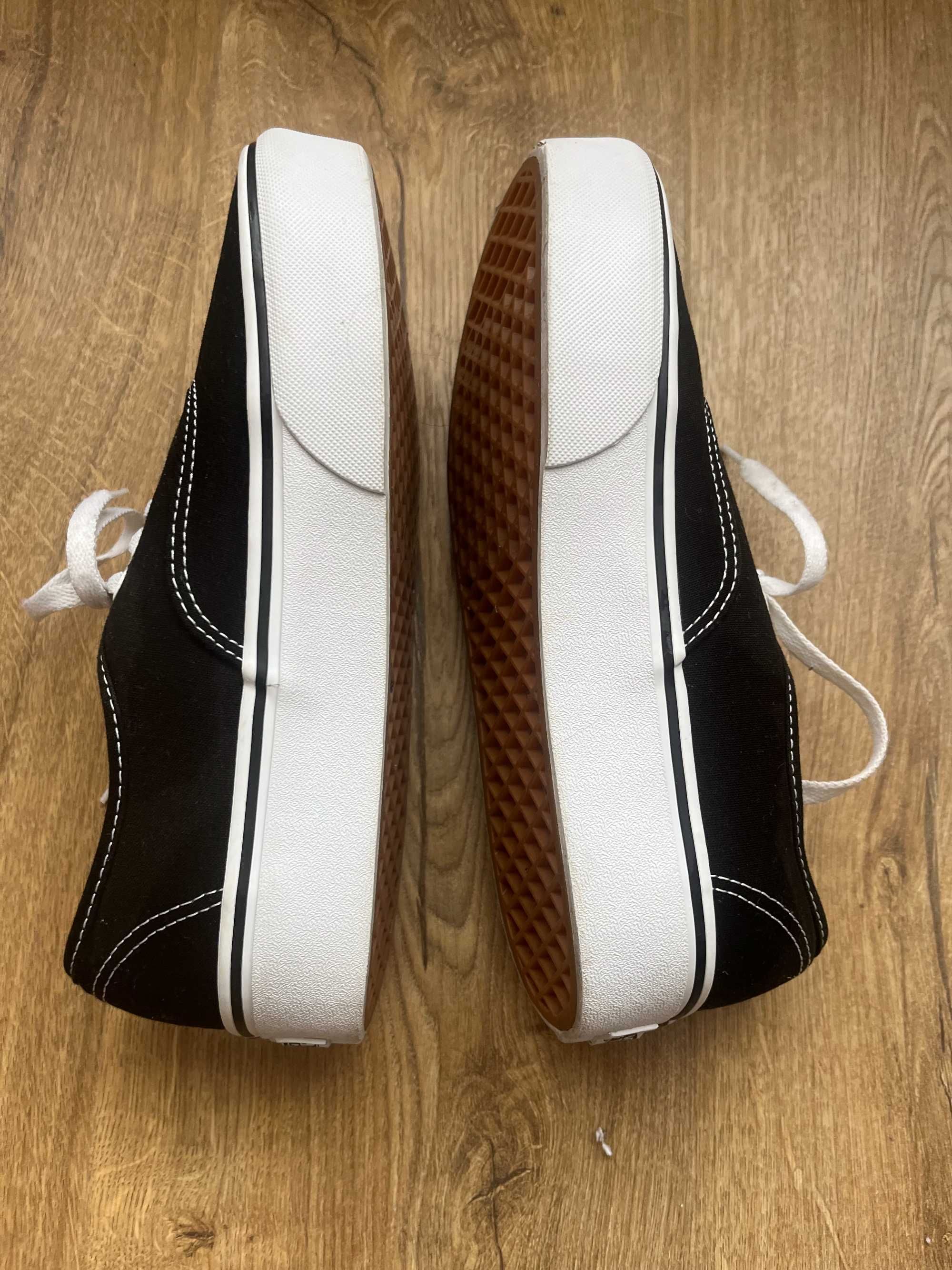 Vans Authentic - 40 номер