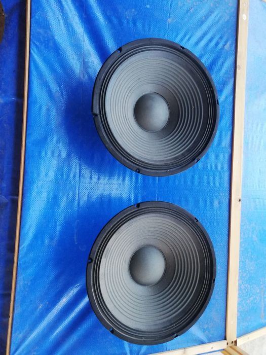 Vind doua difuzoare medi bas pe 12 inch 6 ohmi