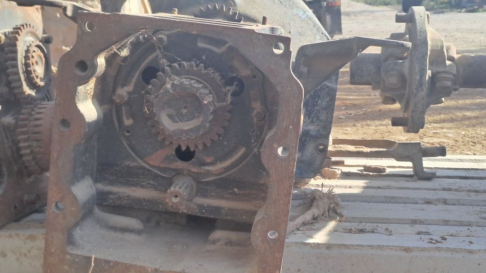 zadni most karobka MTZ 82.1