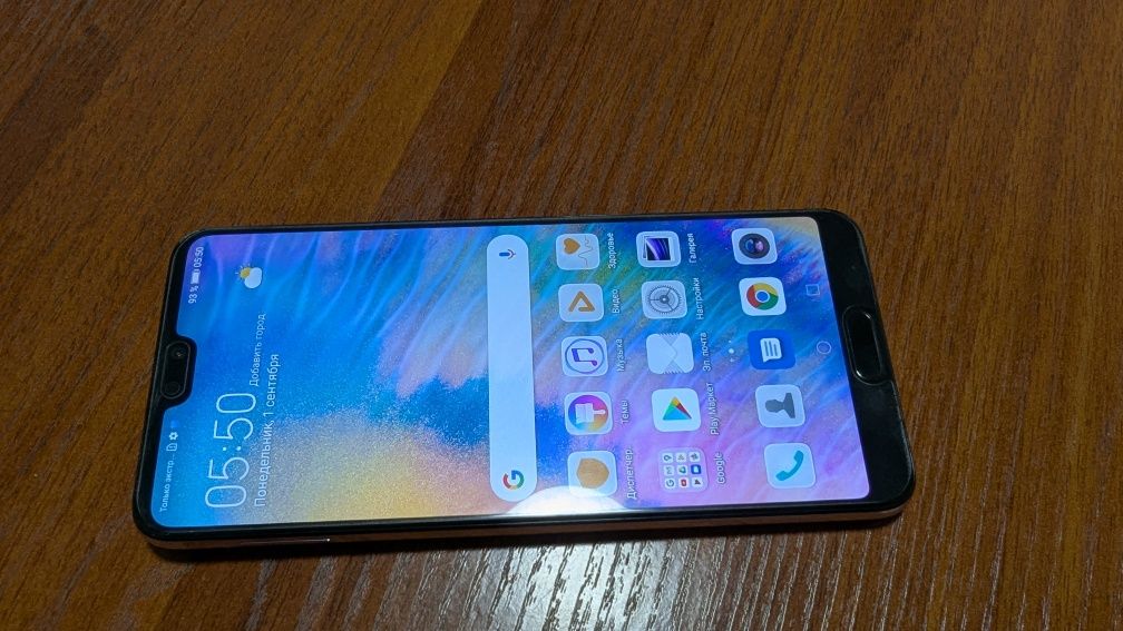 Продам смартфон Huawei p20 pro