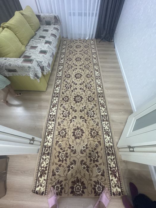 Продам шерстяной ковёр , ширина 120см , длина 400 см