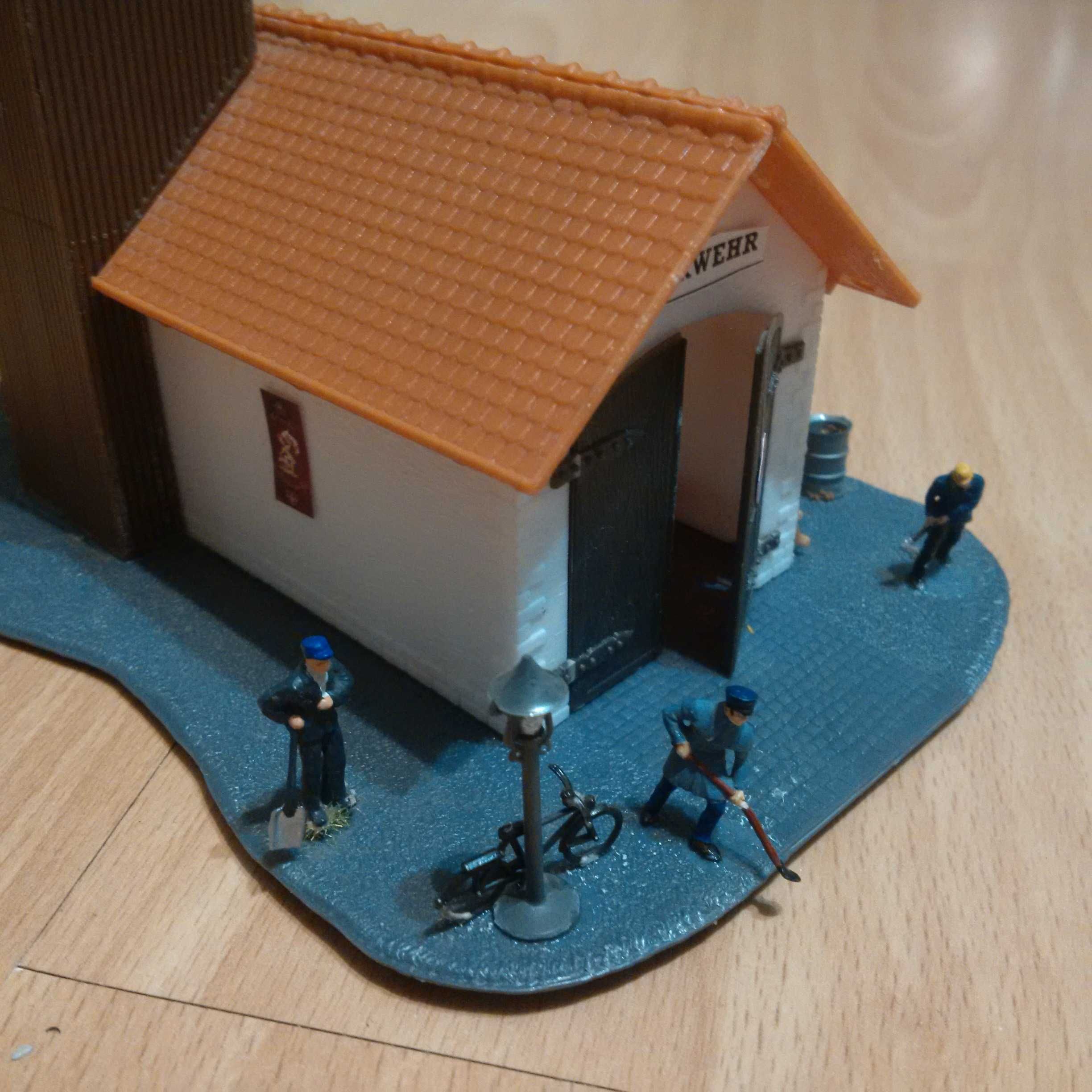 Macheta Pompieri cu figurine si detalii - scara H0 - Germany - Diorama