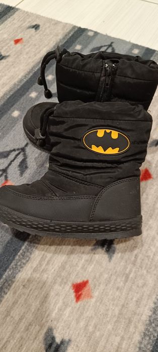 De vânzare ghetuțe