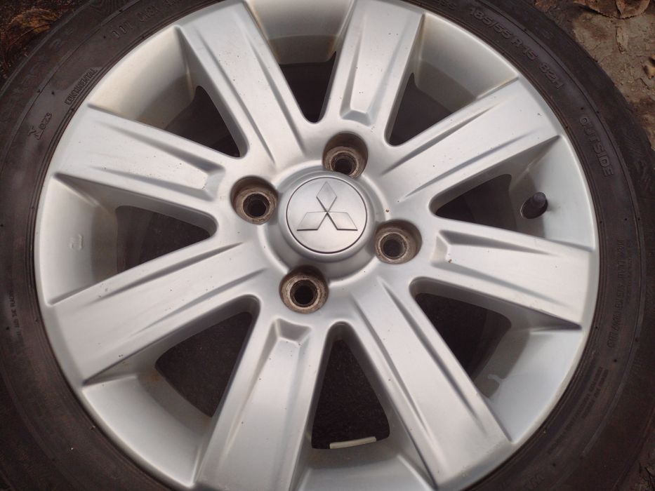 Перфектни 15-4х1143 ЕТ46 6j Мицубиши Колт CZC