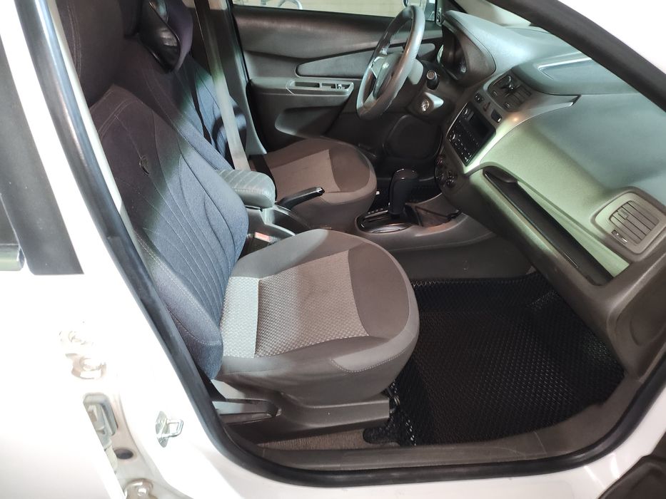 Срочно не дорого Кобальт-2015г. АВТОМАТ. ГАЗ-Метан.