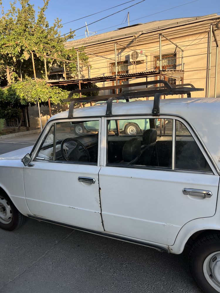 “Sotiladi: eski VAZ 011 yaxshi holatda”