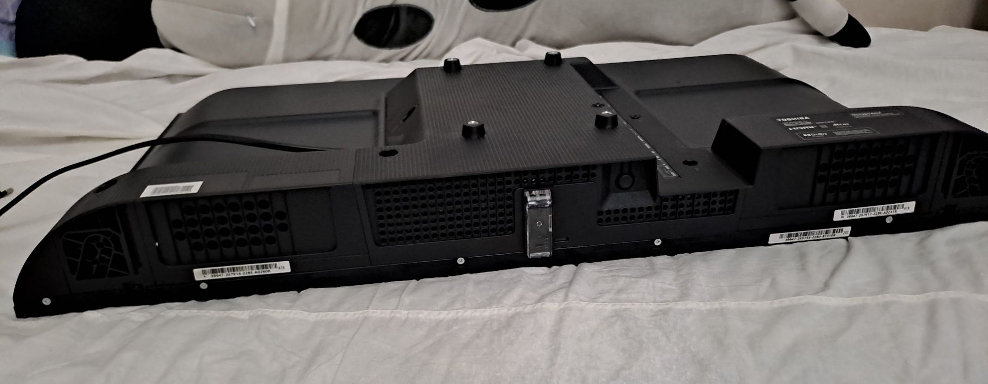 телевизор Toshiba 32 дюйма