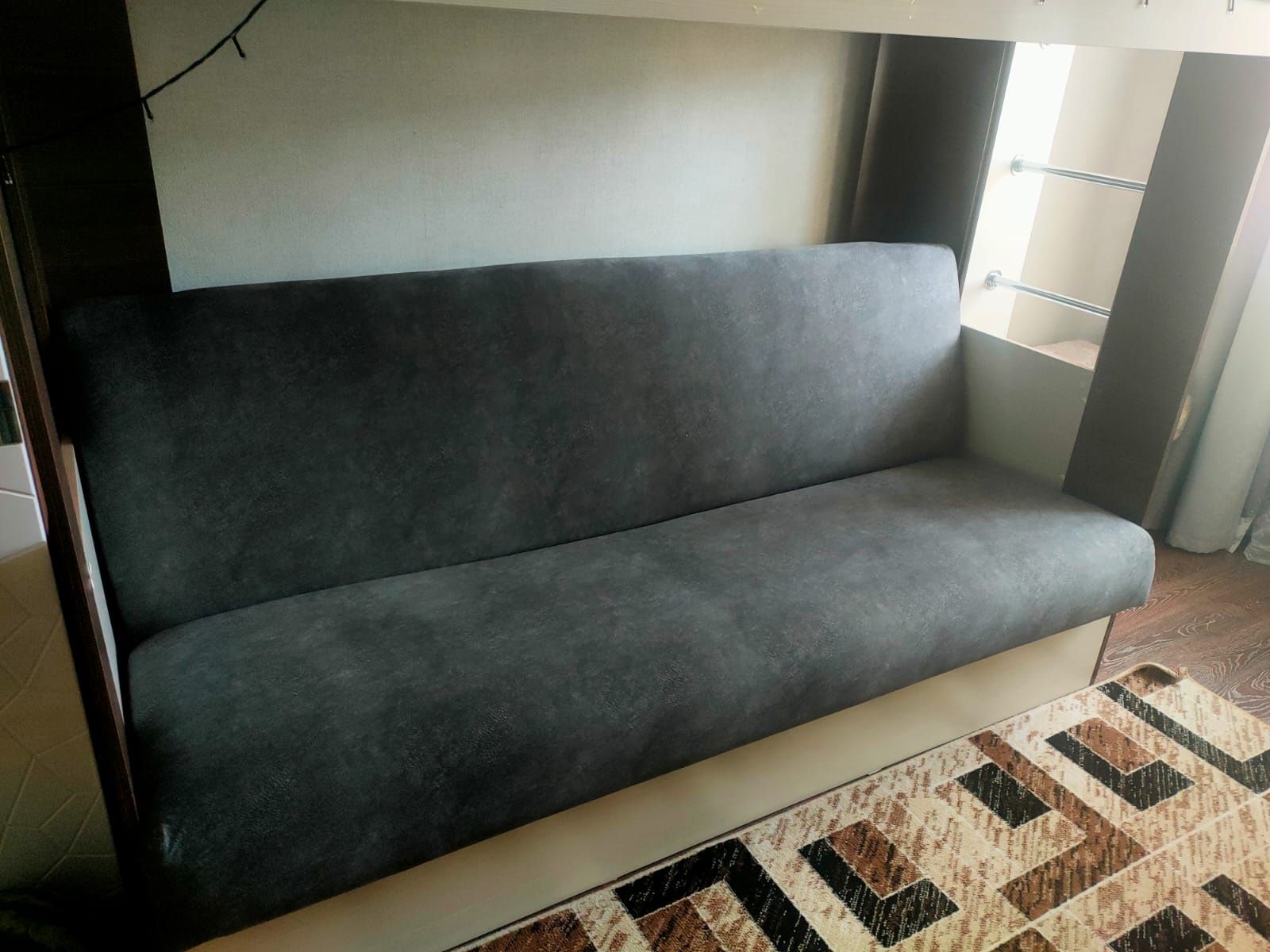 Двухъярусный раскладной диван-кровать