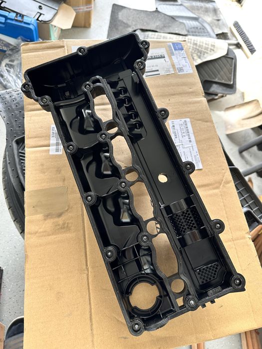 Capac culbutori motor Mercedes 220cdi A6510109018
