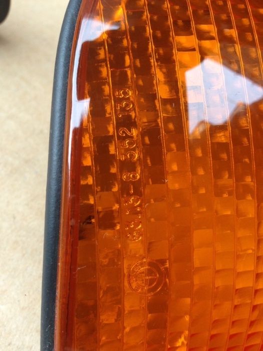 БМВ Е38 мигач ляв фейслифт десен 730д мигачи 740и 725 тдс Алпина бял М