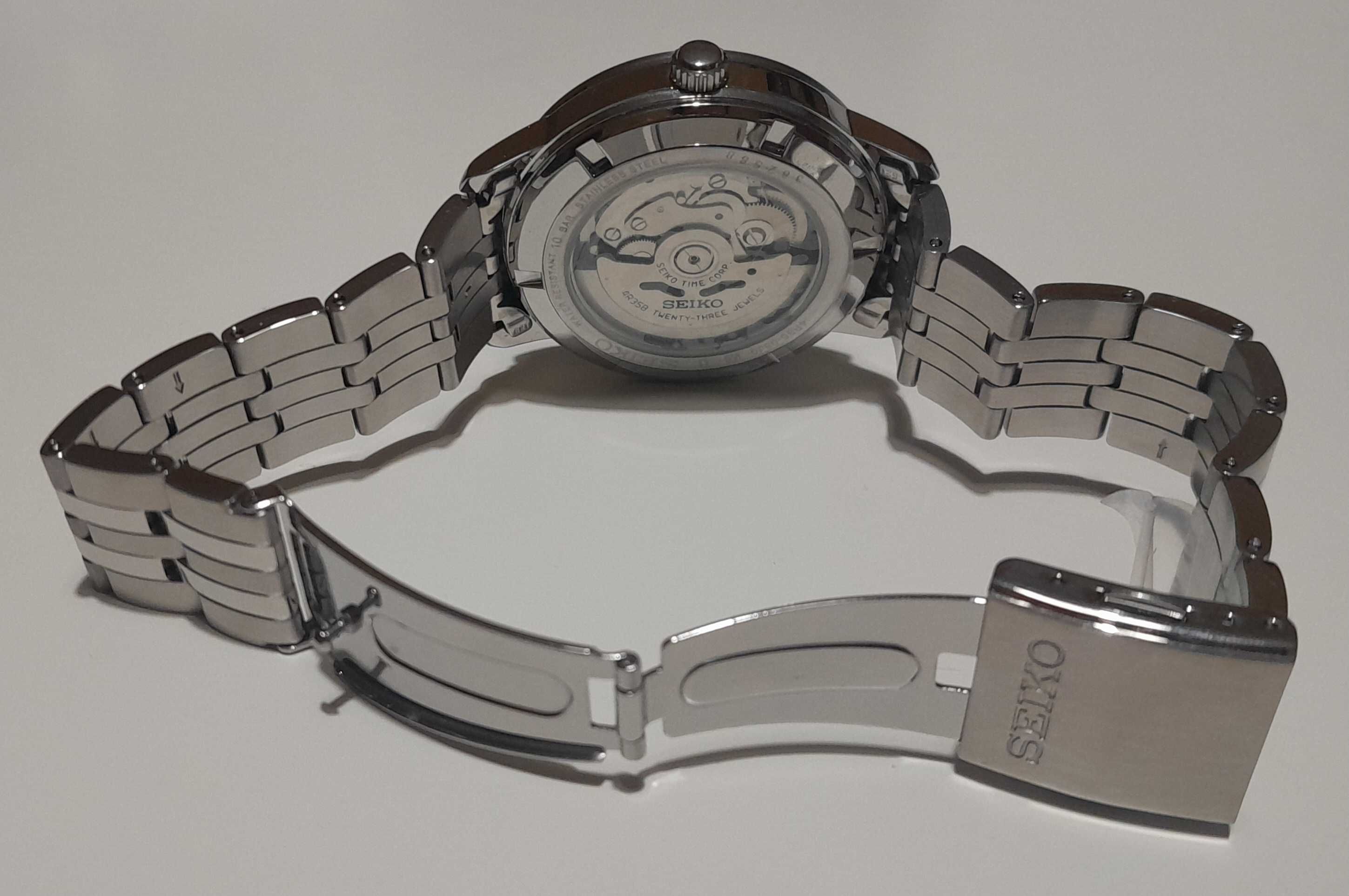 В Гаранция Seiko Automatic 4r35-05j0 Watch Brand New