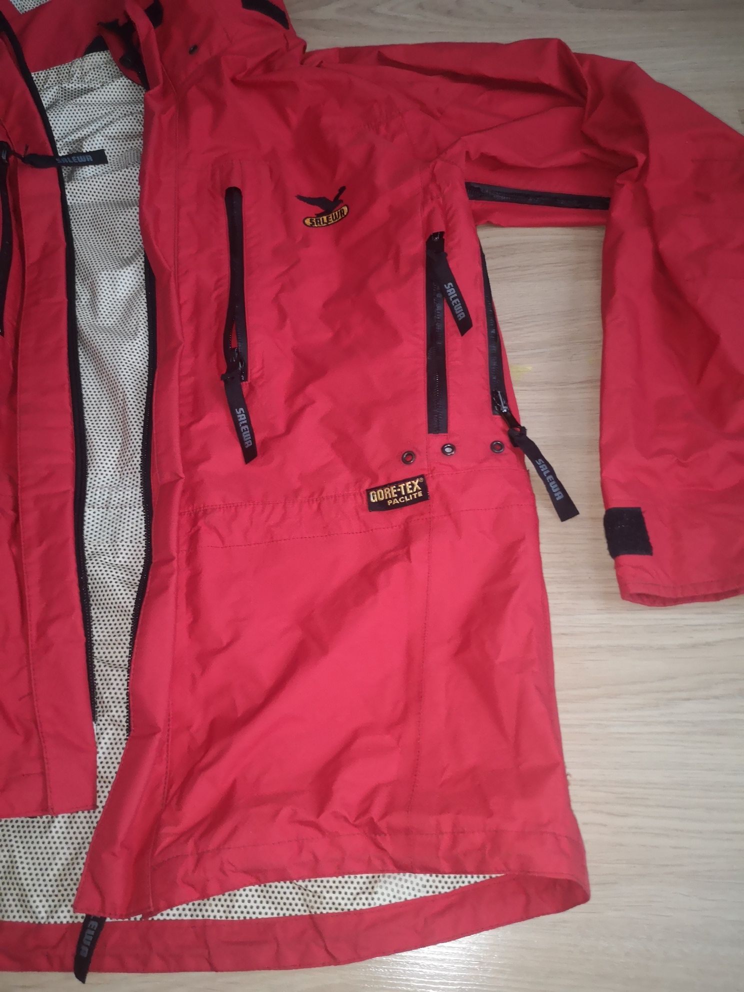 Яке Salewa Goretex M