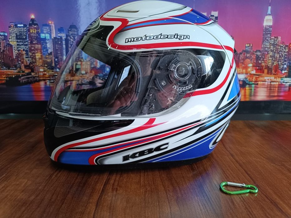 Мото шлем от американского бренда KBC