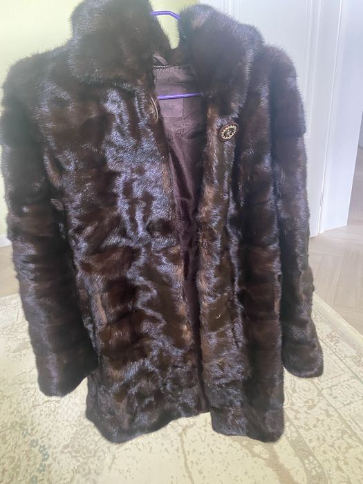 Норковая шуба , В отличном состоянии , с капюшоном