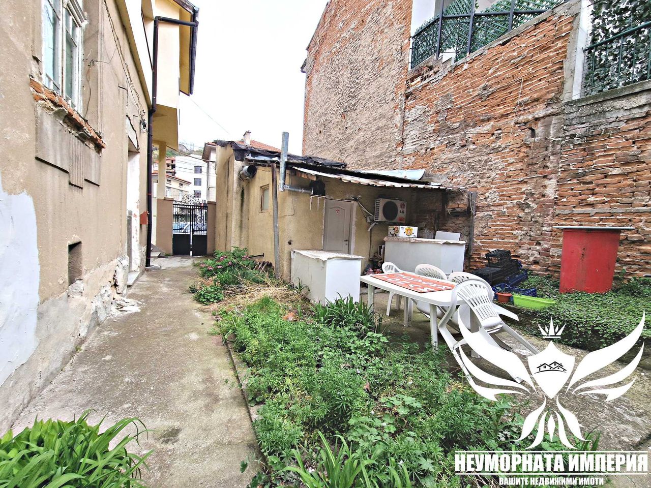 Продава се Тристаен апартамент в Асеновград - 93 кв.м за 1151 €/кв.м - Снимка #10