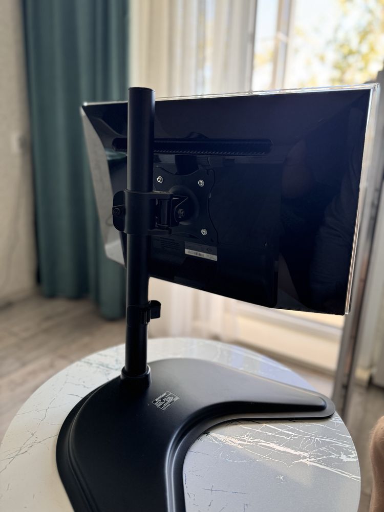 Монитор Samsung P 2050