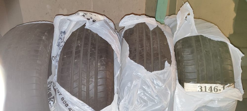 Летние шины Kumho Ecsta HS51 215/55 R17 94V
