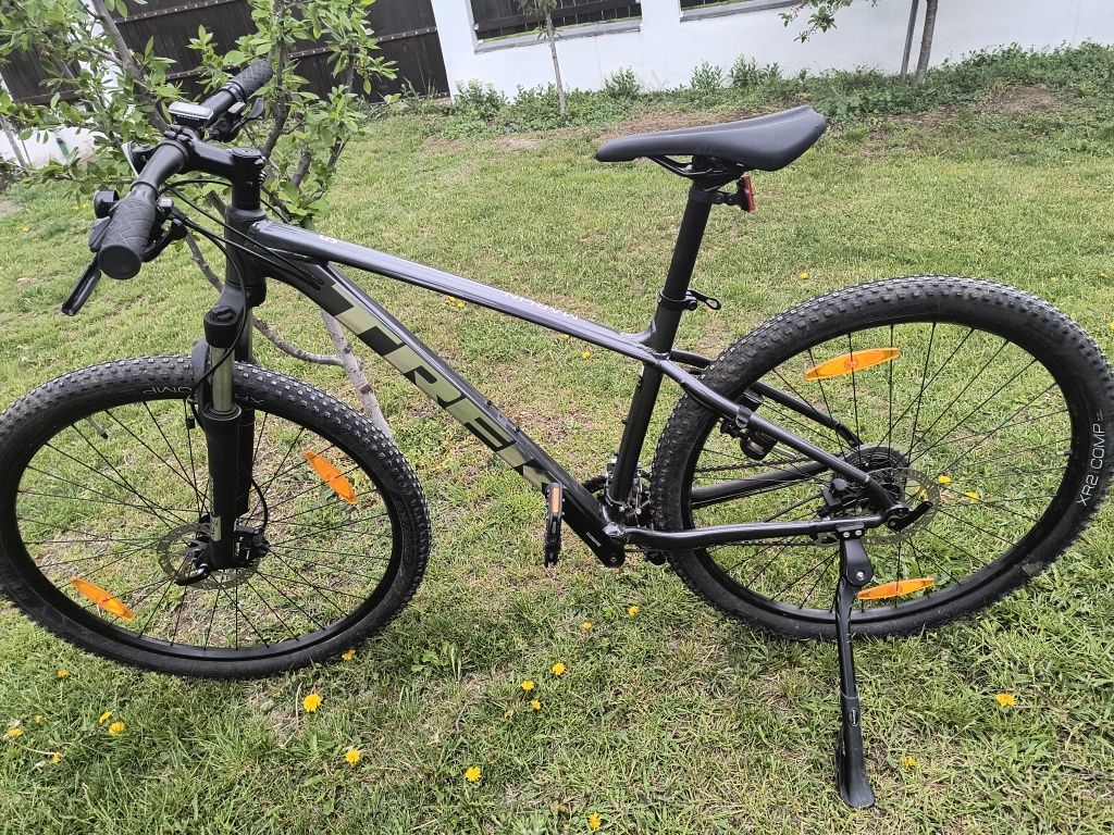 Vând bicicletă MB -TREK