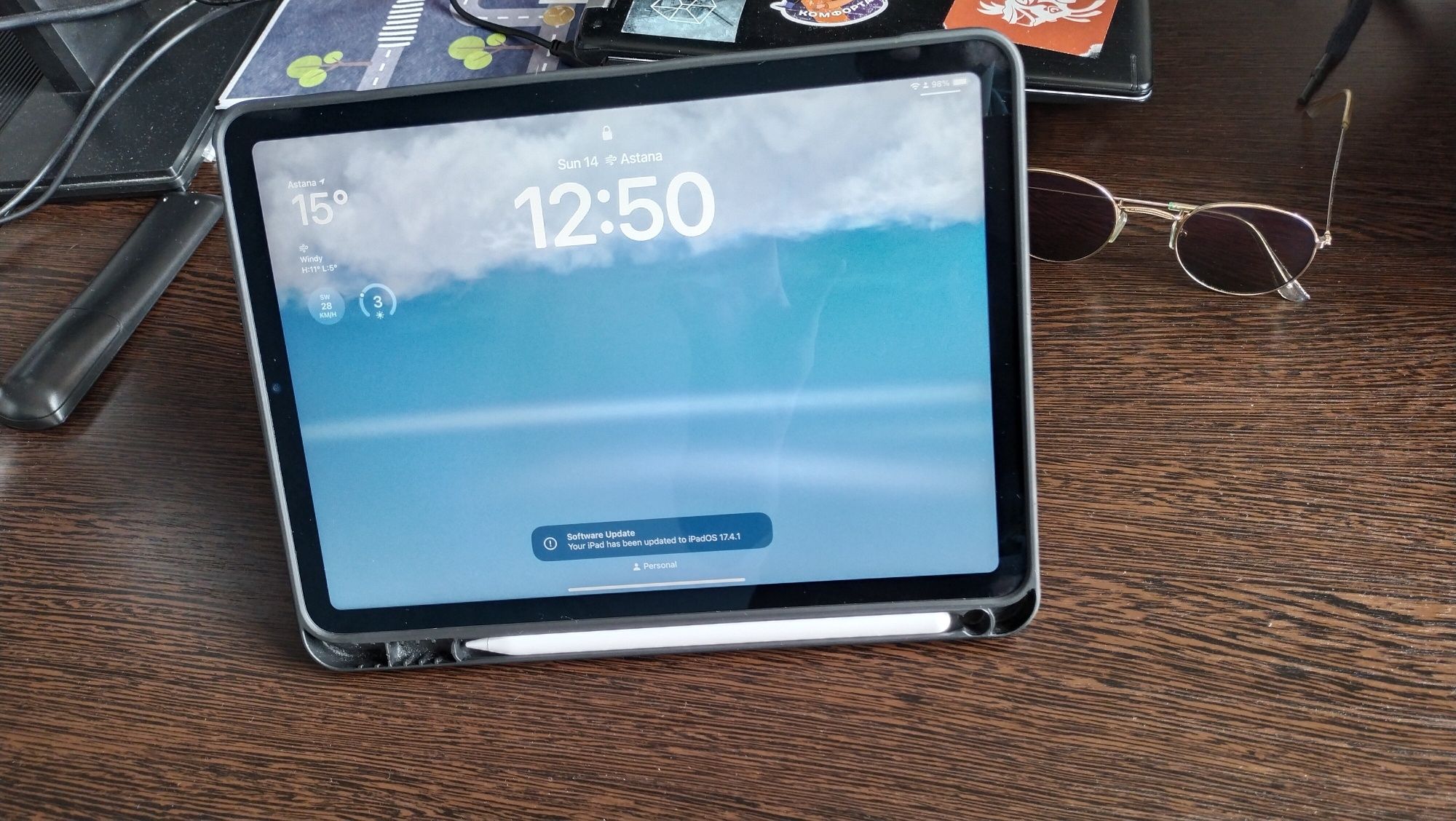 Планшет Apple iPad Air 2022 Wi-Fi 10.9 дюйм 8 Гб/256 Гб синий + Стилус