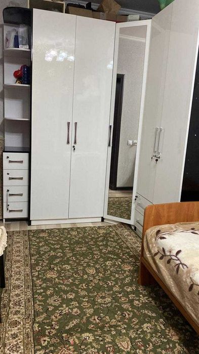 Шифоньер угловой с акрила