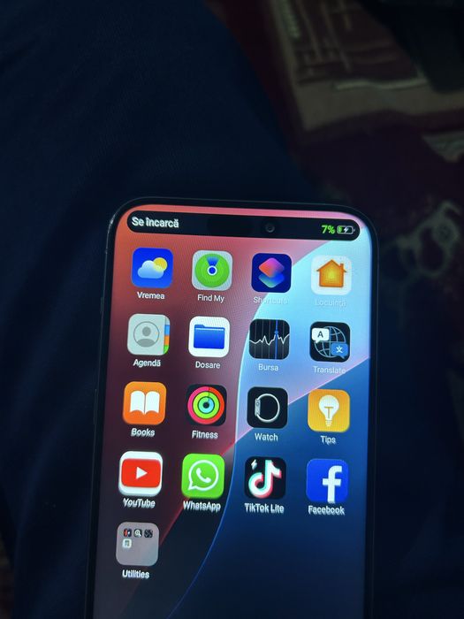 Iphone 16 pro max fara defecte