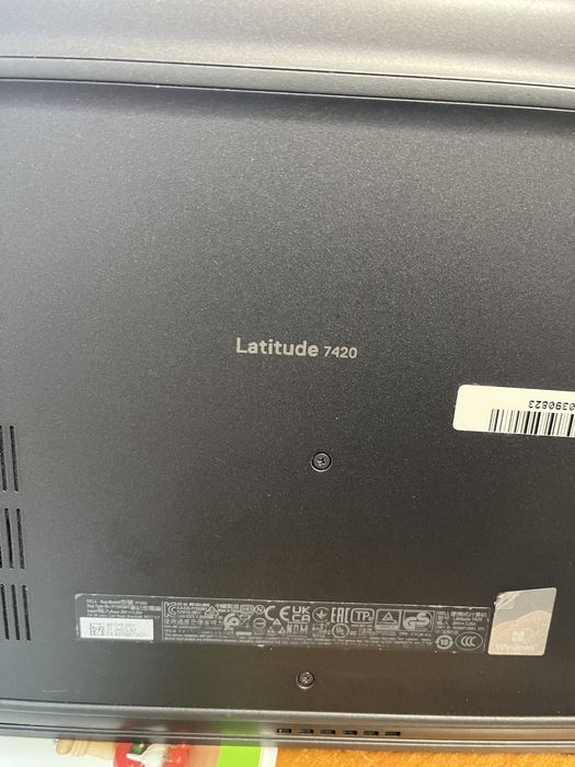 Dell latitude 7420 I7 11 gen