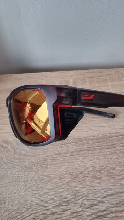 Слънчеви очила  Julbo shield