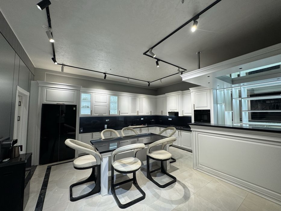 Продаётся Hl-Tech Дом,Никитина.