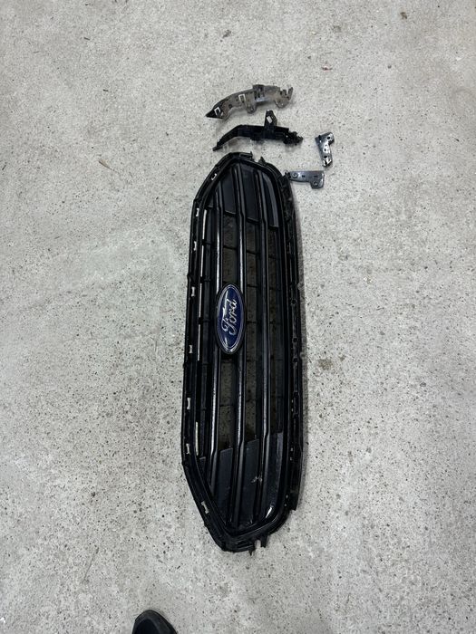 Grilă radiator ford transit connect.cod:kt1b-8150-a.