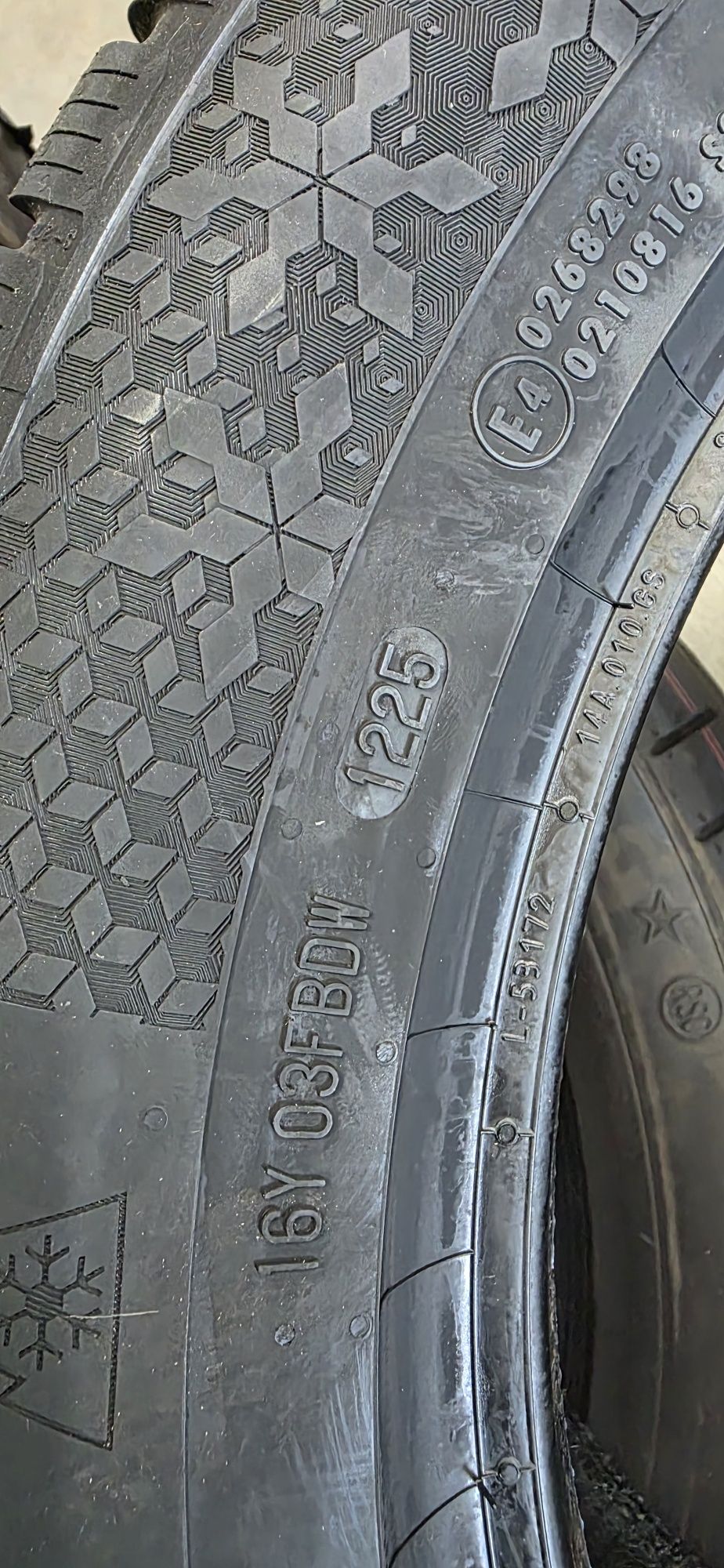 215/60/17 CONTINENTAL TS 870 нови