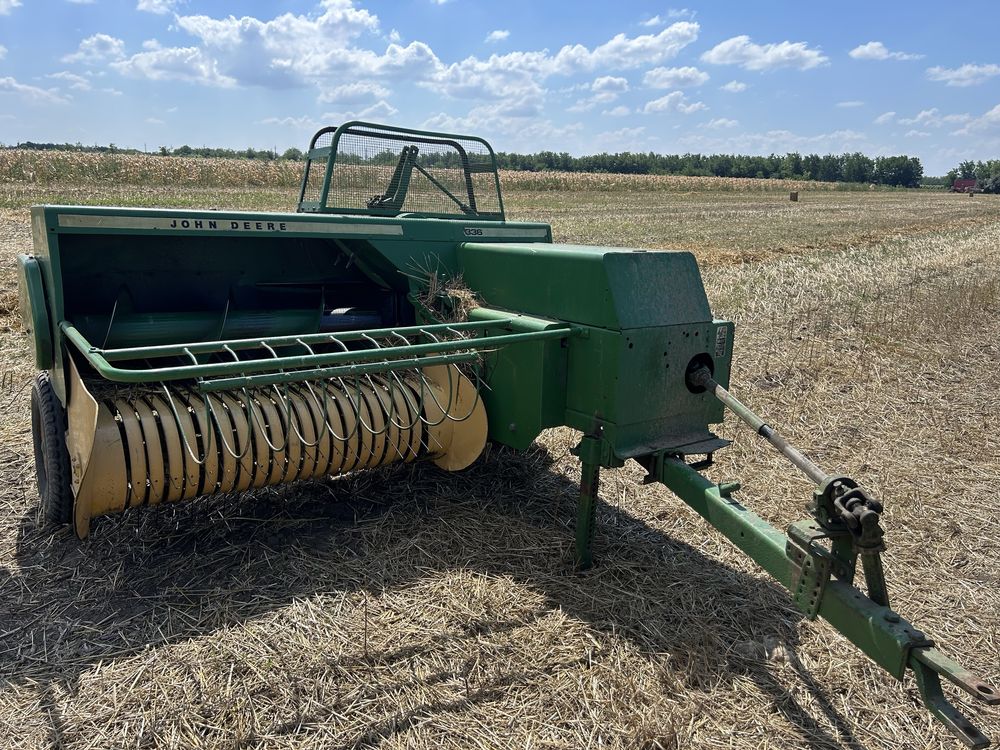 Presa de balotat John deere 336
