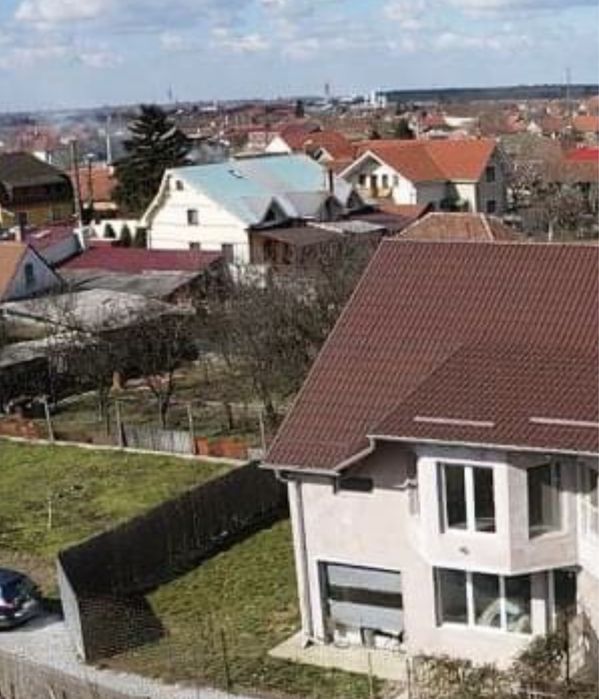 Inchiriez/ Vând casă in Oradea