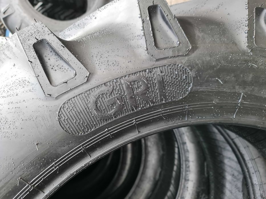 Cauciucuri noi tractor FIAT, DEUTZ 12.4-32 anvelope marca GRI cu 8PR