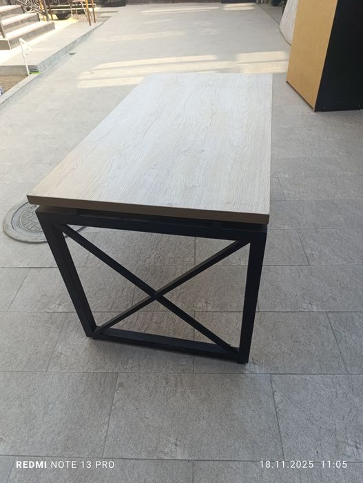 Продам офисный стол лофт