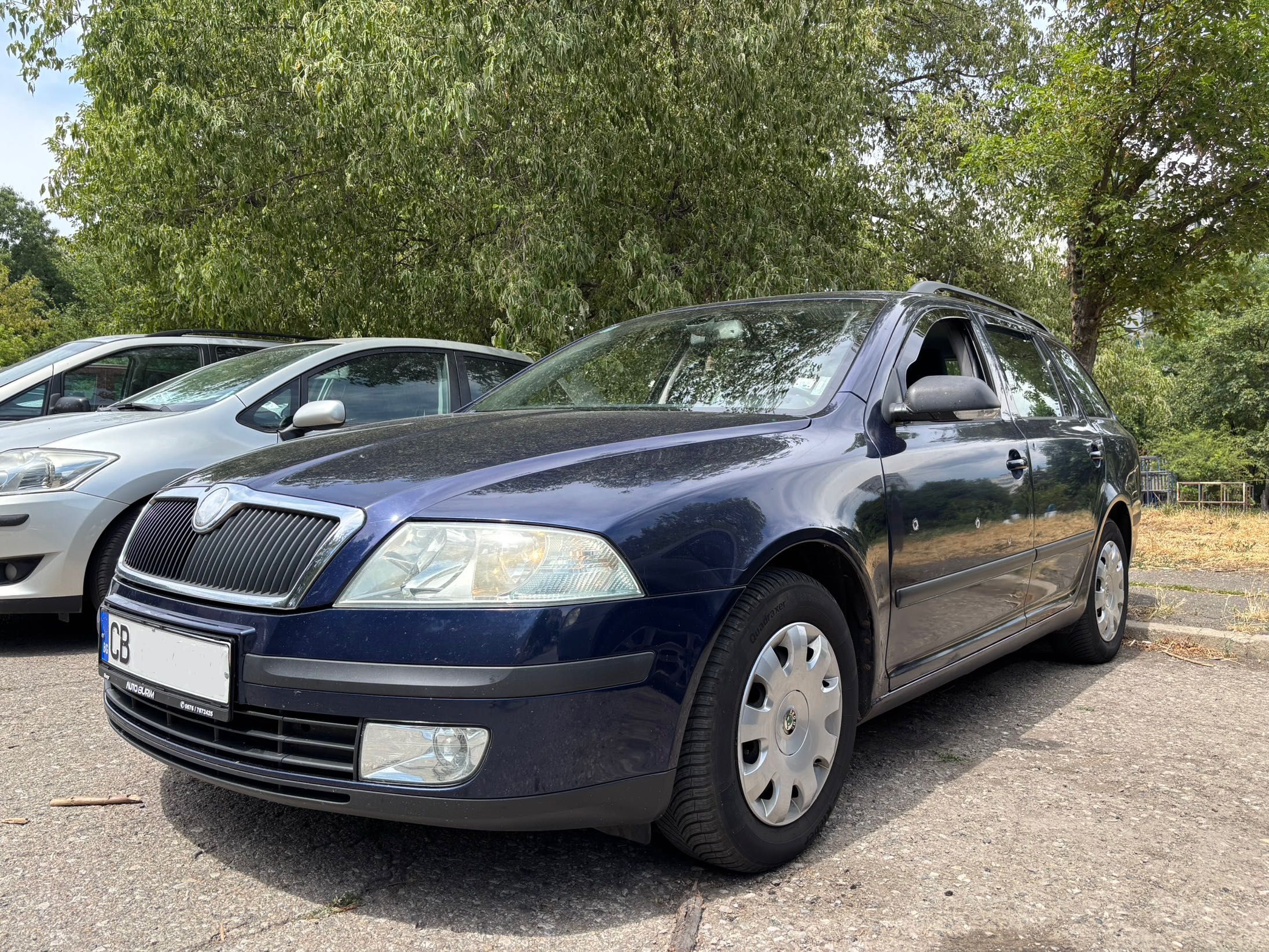 Продавам Skoda Octavia 2