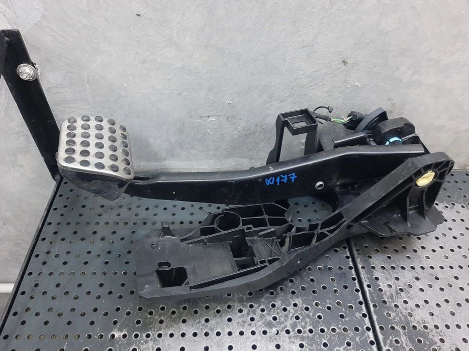 pedala frana mercedes  a-class  w177  a1772900500