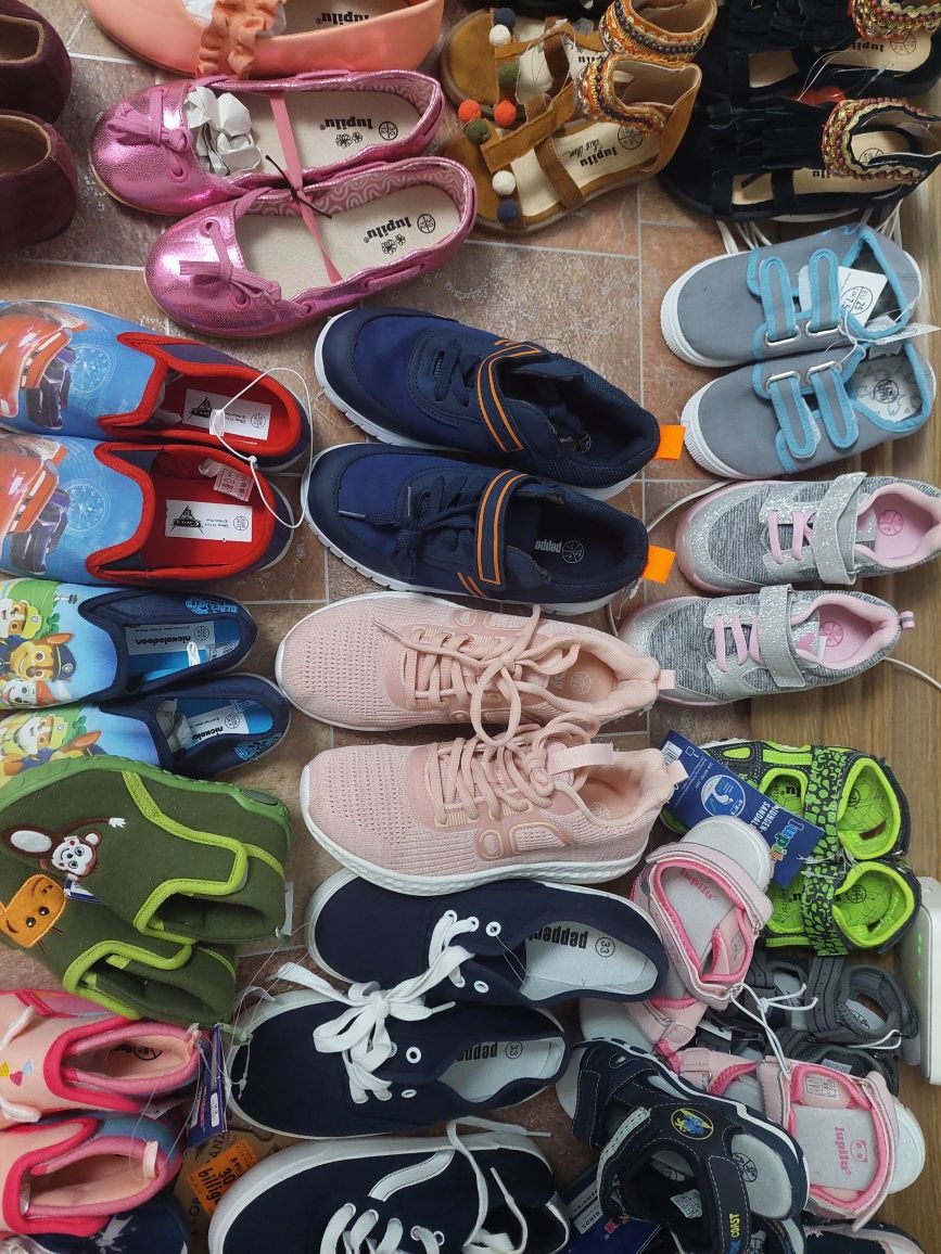 Одежда для семьи, женская и мужская.Детские сандалии из Европы!Сапасы