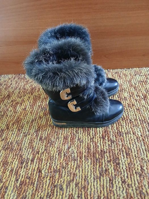 Дамски зимни ботуши