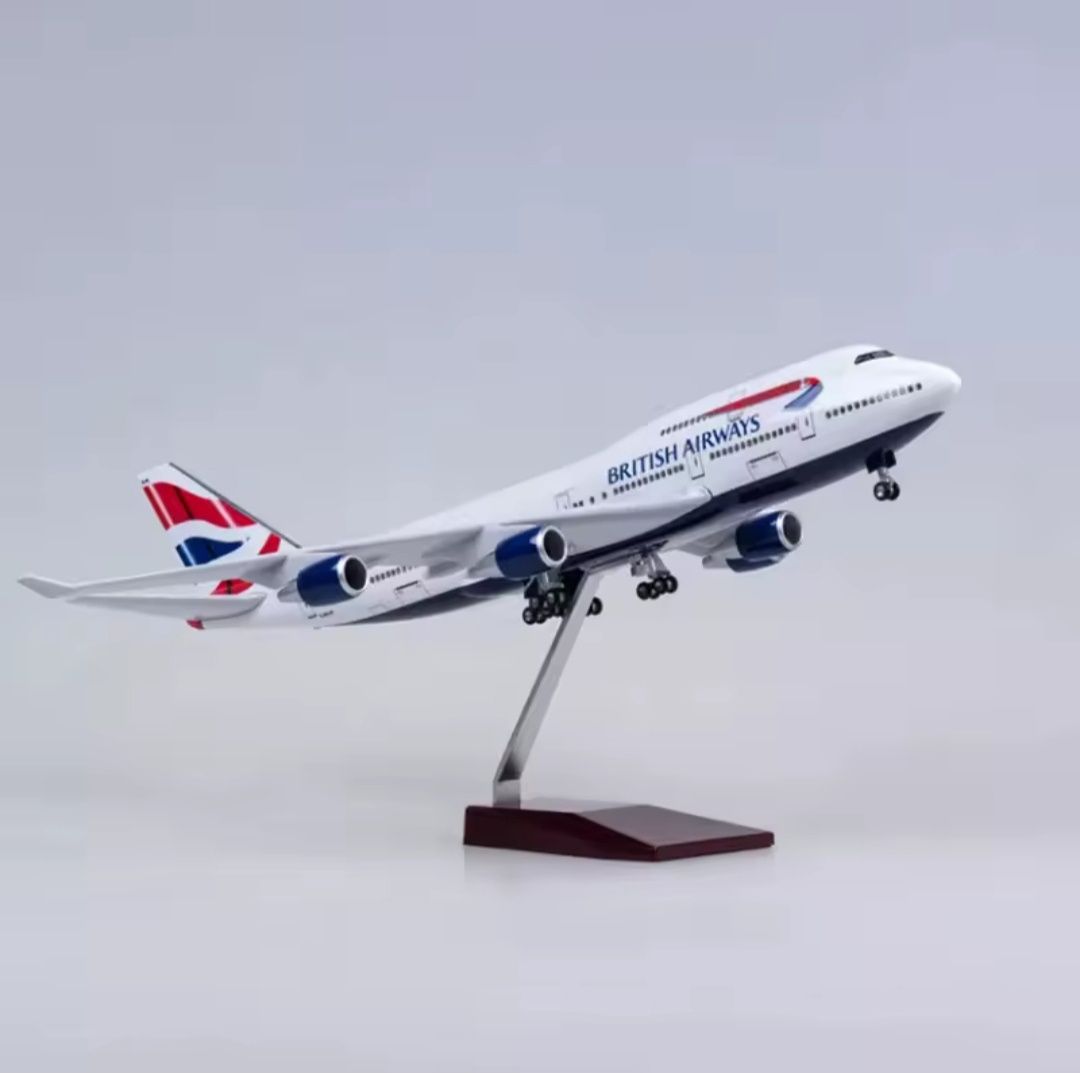 47 CM!!! Macheta business de avion Boeing 747 British Airways