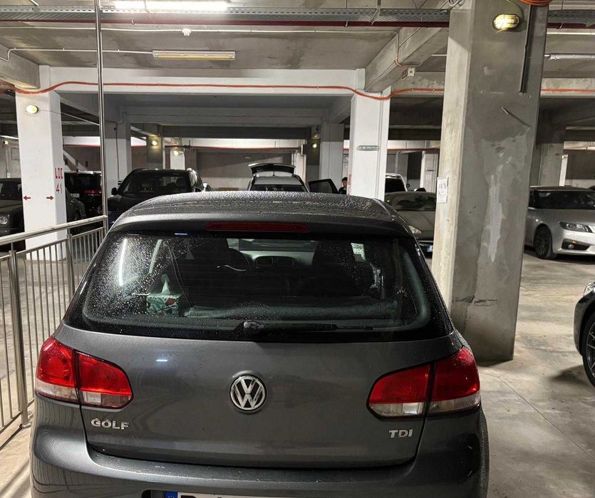 Volkswagen Golf 1.6 TDI DPF Comfortline