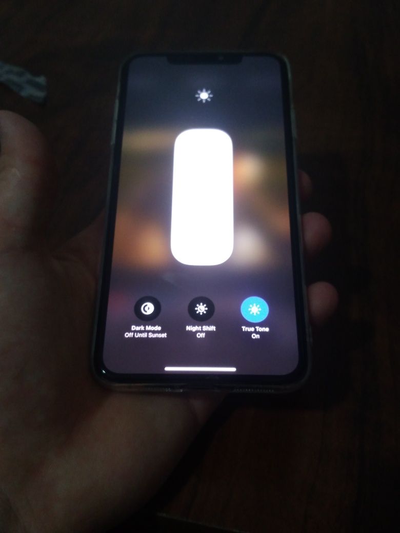 Ihone xs max holat zor