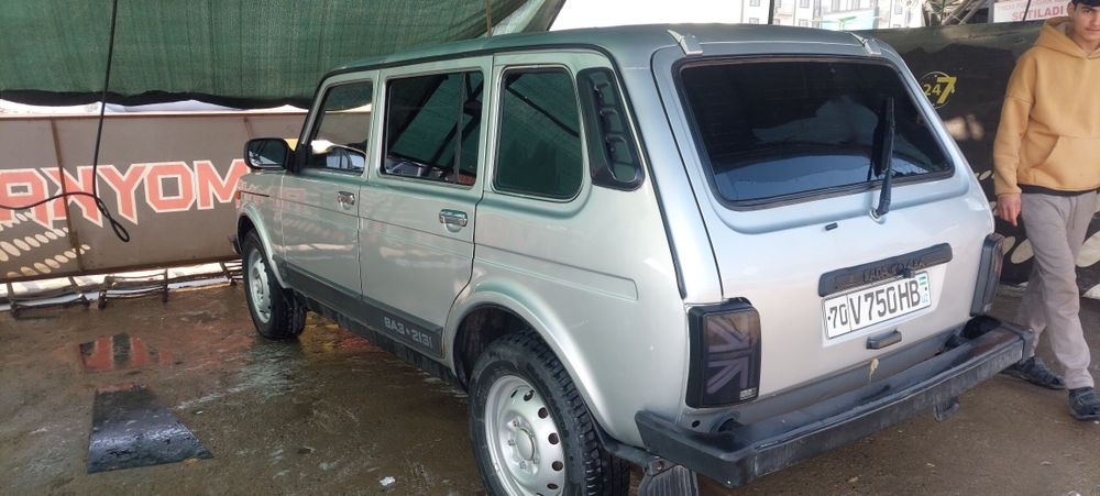 Lada niva 2131 zo‘r holatda