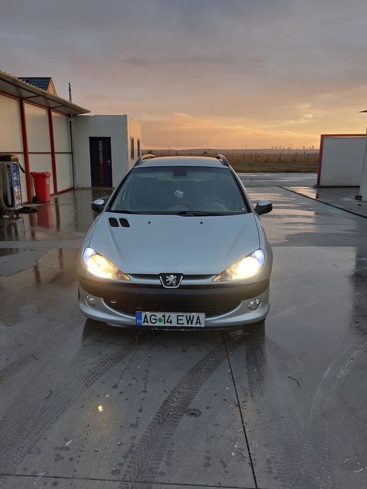 Vând Peugeot 206