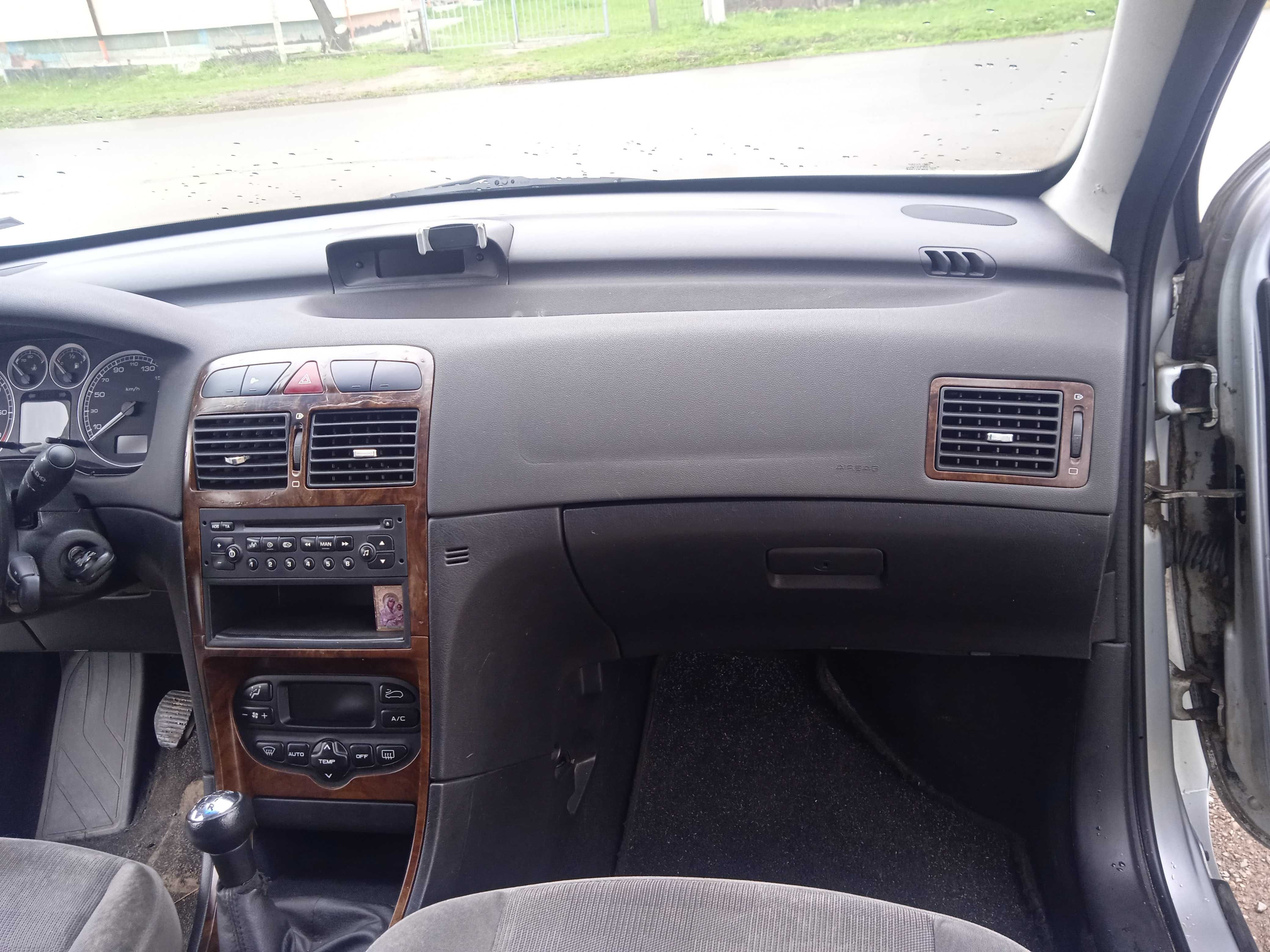 Продавам Peugeot 307 Комби Бензин