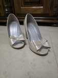 Pantofi cu toc nr 38