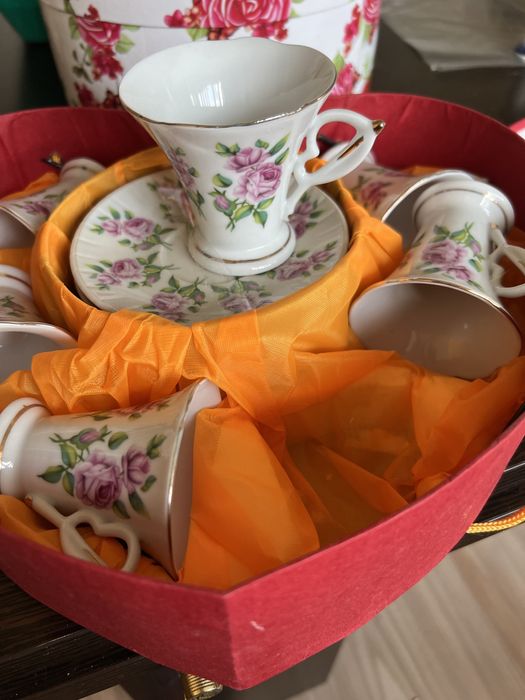 Продается набор кофейных пар