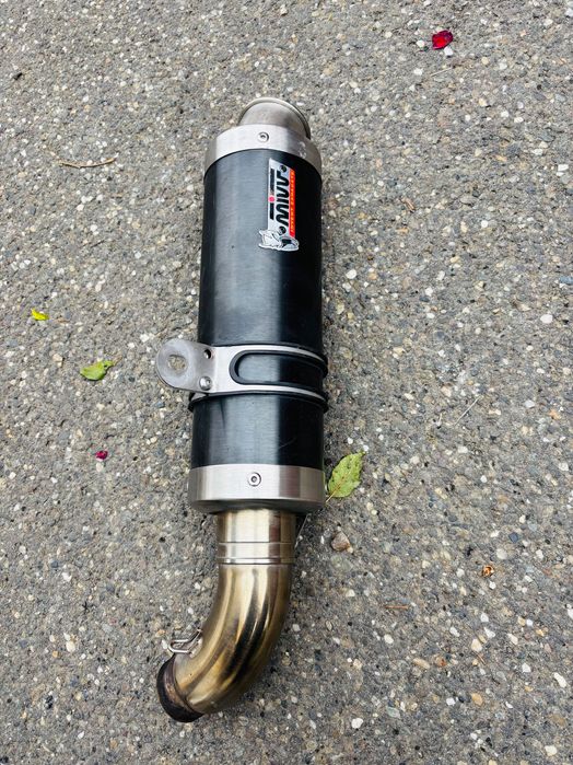 Vând evacuare Mivv black steel