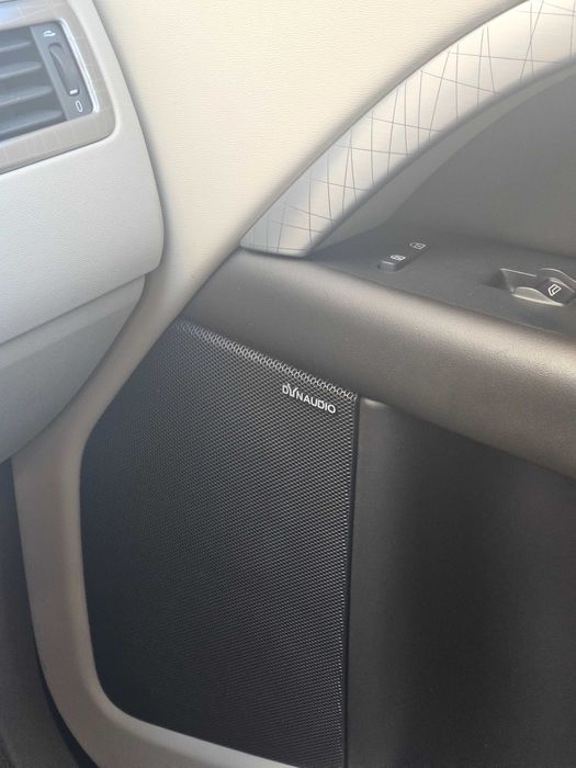 Volvo XC70 2.4 D5 - vând sau schimb cu 4x4 benzină